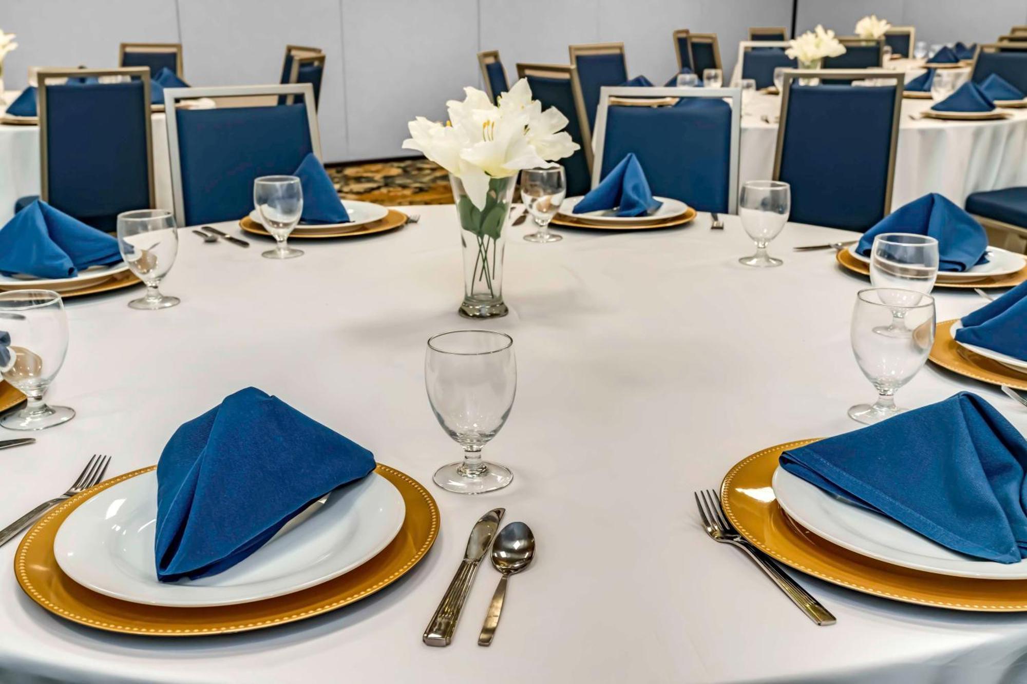 Hilton Garden By Hilton Wayne North Hotel Sunnybrook Acres
